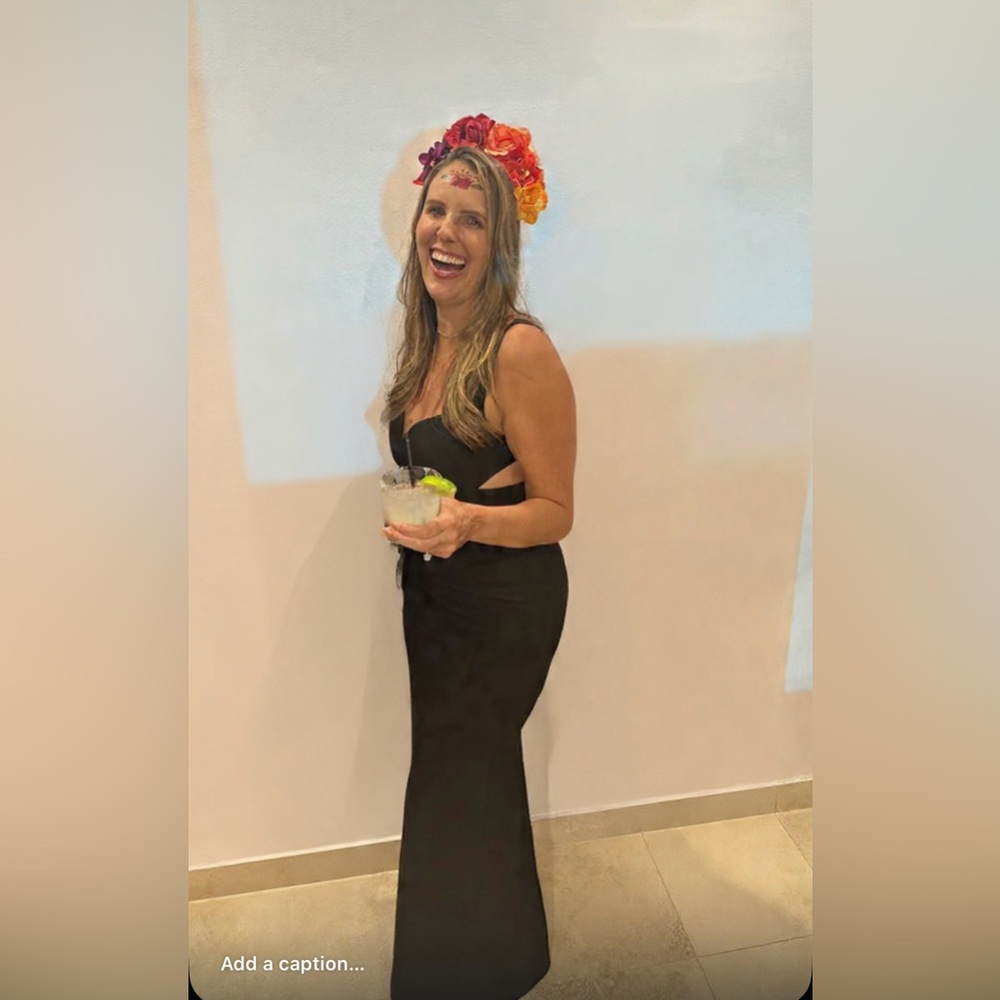 Lulu's Classic Black Sleeveless Maxi Dress